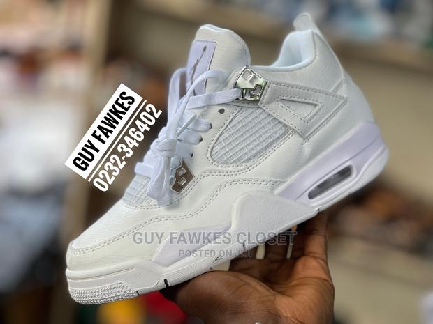 Air Jordan 4 White · Photo 3