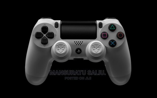 Game Controller Dualshock 4 Controller · Photo 4