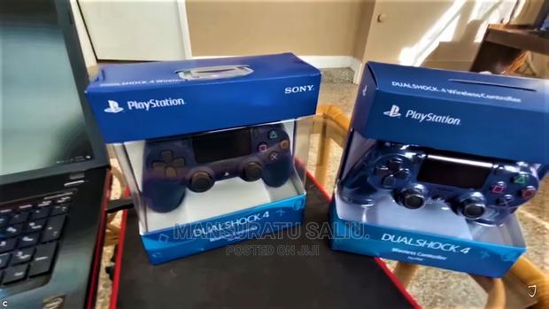 Game Controller Dualshock 4 Controller · Photo 3