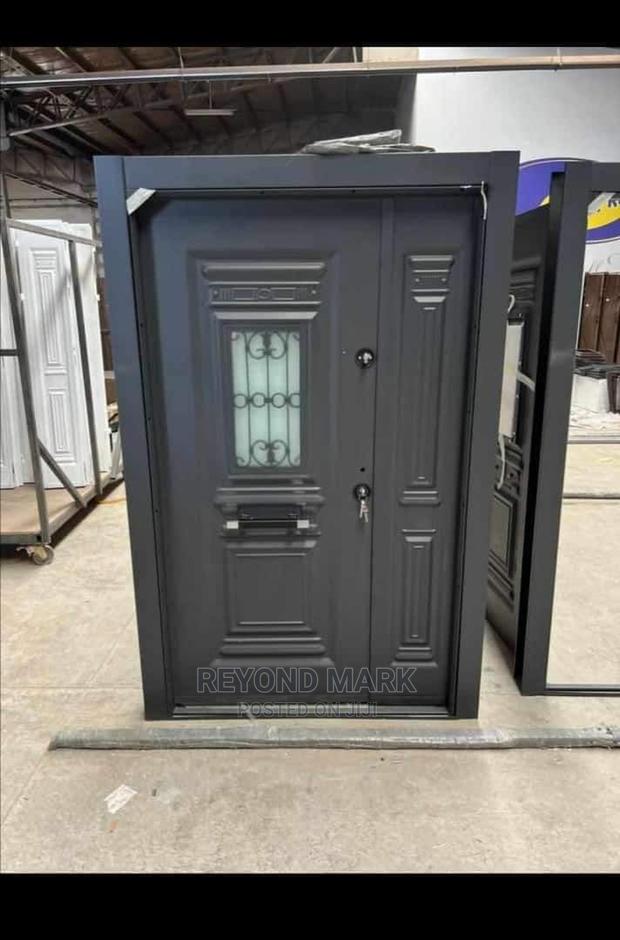 Full Metal Security With Glass · Photo 4