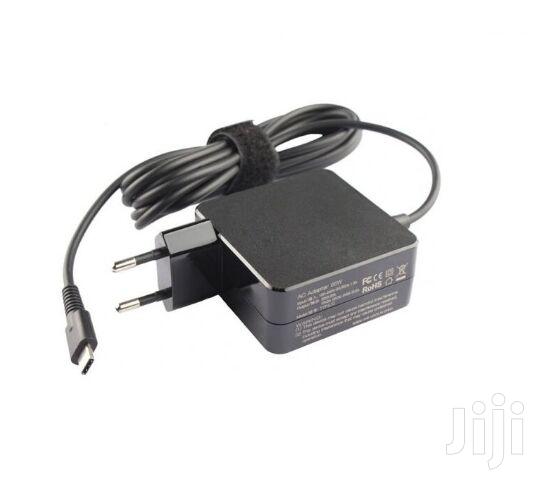 HP Type C Charger · Photo 3