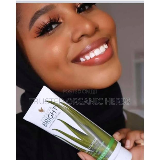 Forever Bright Tooth Gel · Photo 3