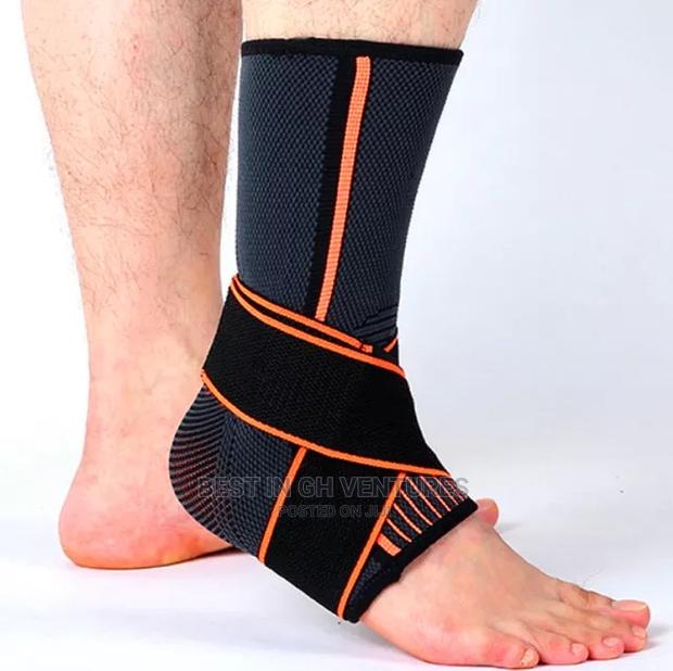 Strap Compression Ankle Support · Photo 2