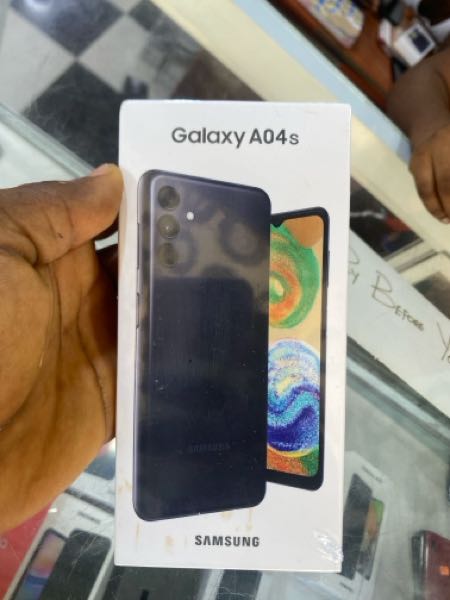 Brand New Samsung Galaxy A04s 128 GB