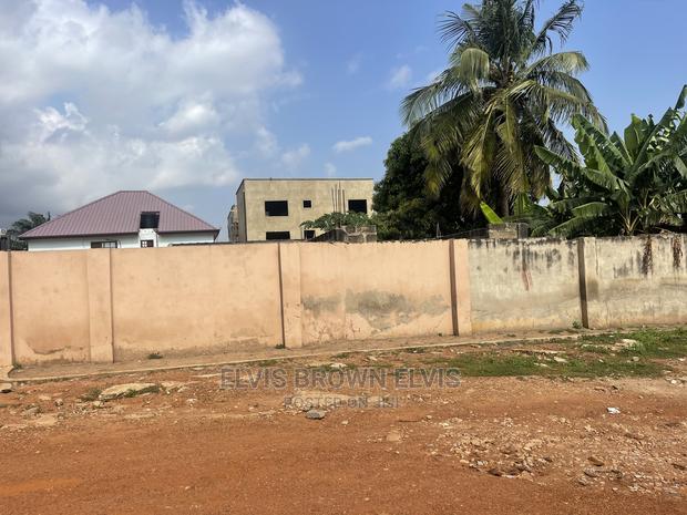 One and Half Plot of Land for Sale at Ajiriganor · Photo 3