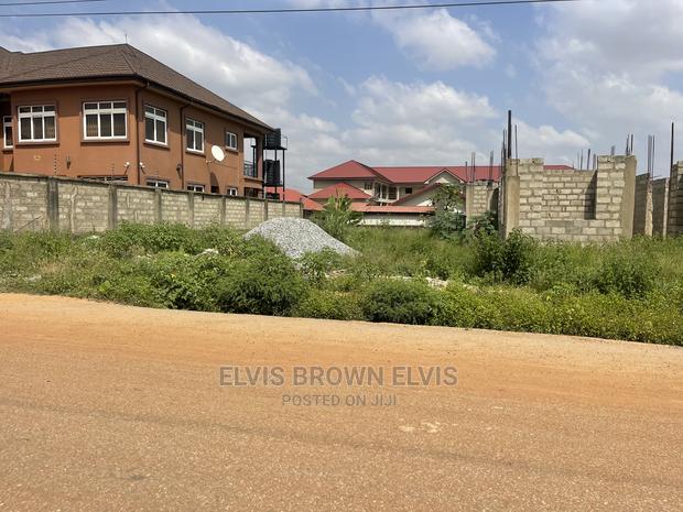 One Plot With 4 Bed Uncomplited 4 Sale at Ajiriganor · Photo 3