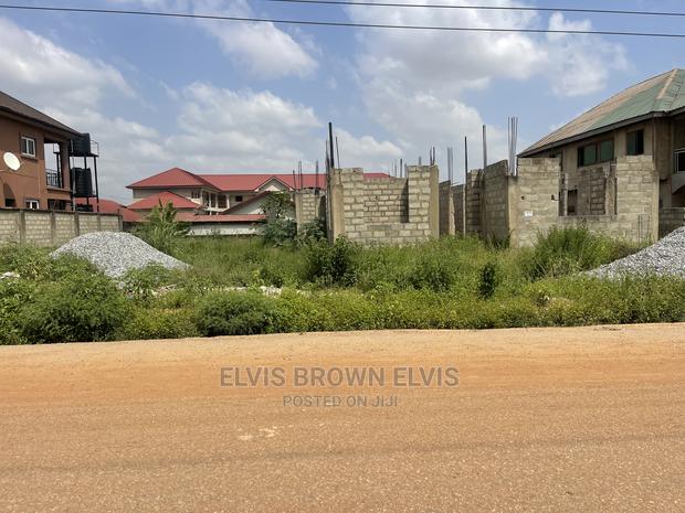 One Plot With 4 Bed Uncomplited 4 Sale at Ajiriganor · Photo 4