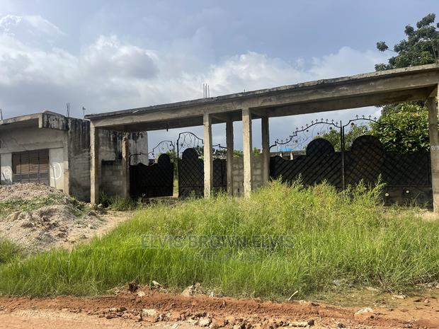 School Building on 6 Plot of Land for Sale at West Trasacco · Photo 3