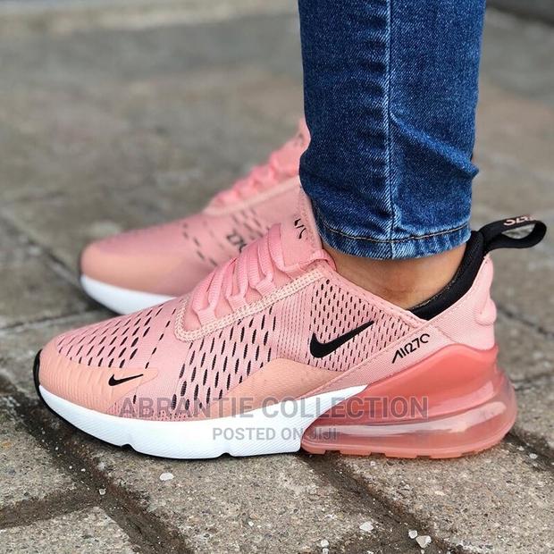 Nike Air Max 270 Pink · Photo 4