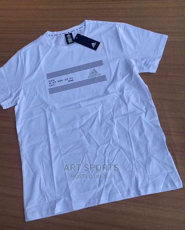 Nike Tops. · Photo 3