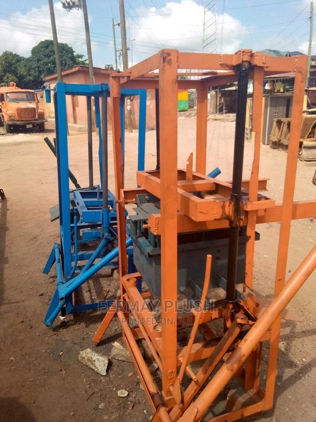 Heavy Metallic Concecrate Blocks Machines for Sale · Photo 4