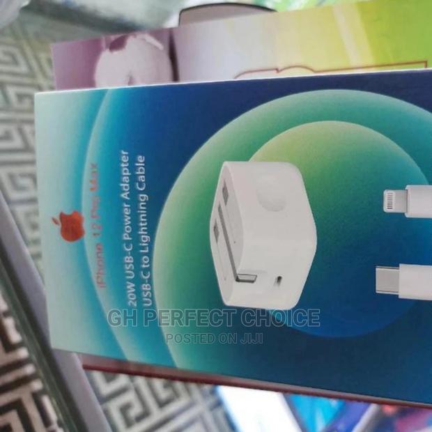 iPhone Type C - Makes Your Digital Life Easier · Photo 1