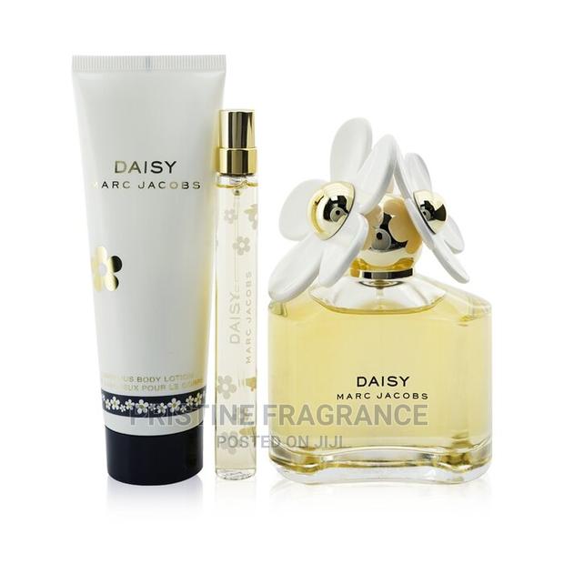 Marc Jacobs DAISY 3 Piece Gift Set · Photo 2