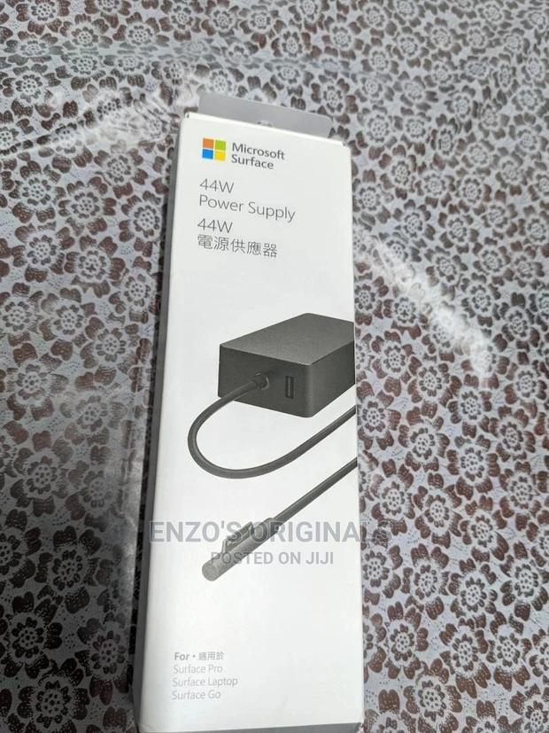 Microsoft Surface Pro, Surface Laptop 44watt Charger Oem · Photo 4