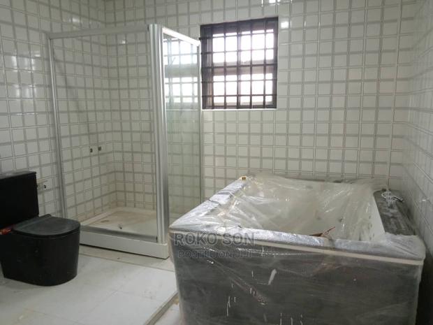 4bdrm Duplex in Dr Roko, Achimota for sale · Photo 4
