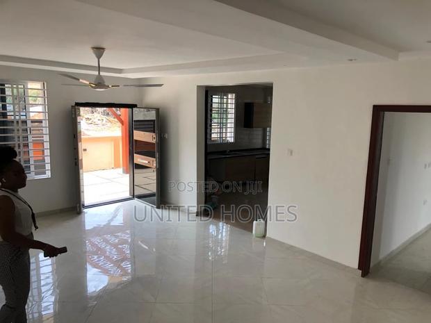 4bdrm House in Achimota for Sale · Photo 4