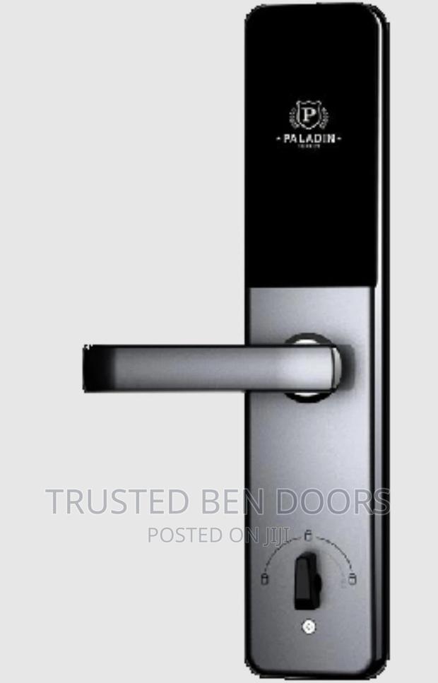 Paladin Biometric Smart Lock for Commercial Use · Photo 4