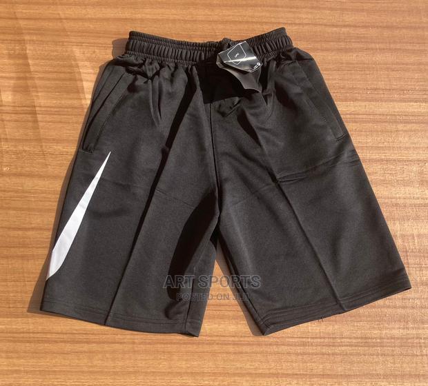 Nike Shorts · Photo 4