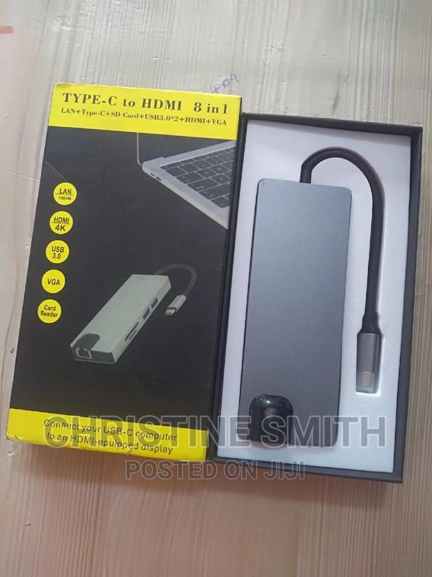 Type C 8 in 1 With VGA · Photo 4