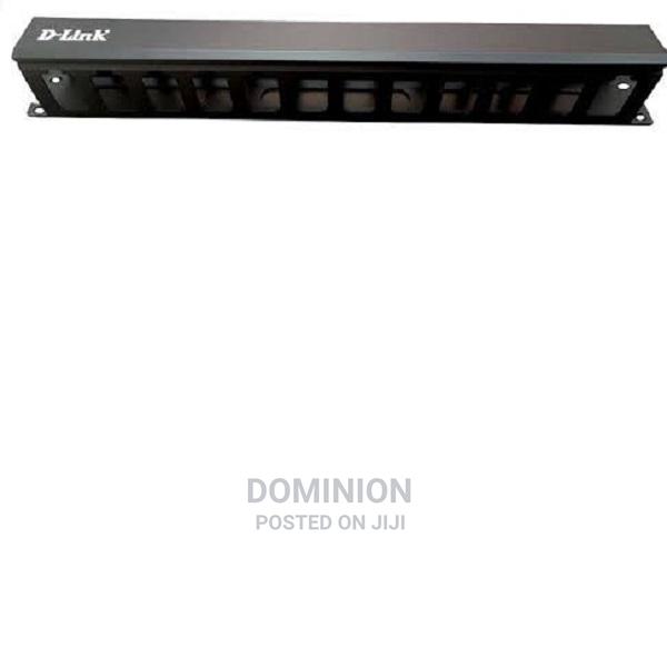 D-Link NCM-M02 19” 1U Metal Cable Management With Cover · Photo 3