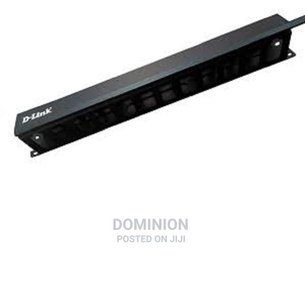 D-Link NCM-M02 19” 1U Metal Cable Management With Cover · Photo 4