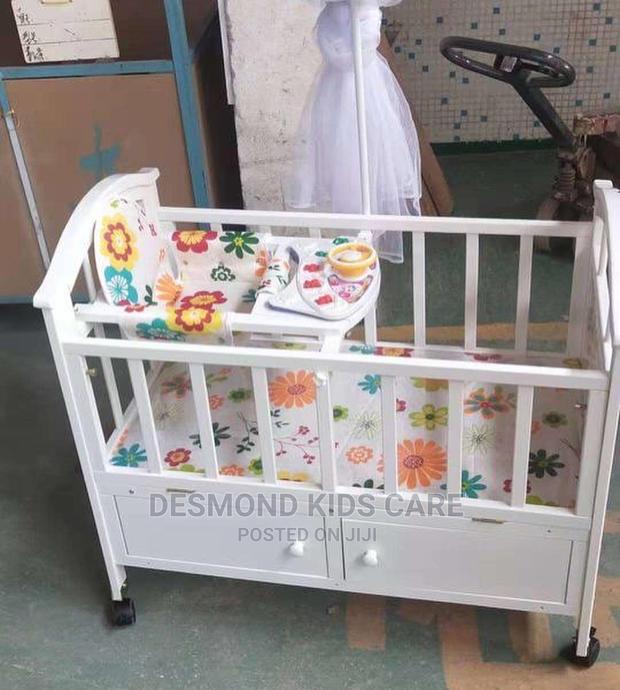 Baby’S Wooden White Cot · Photo 3