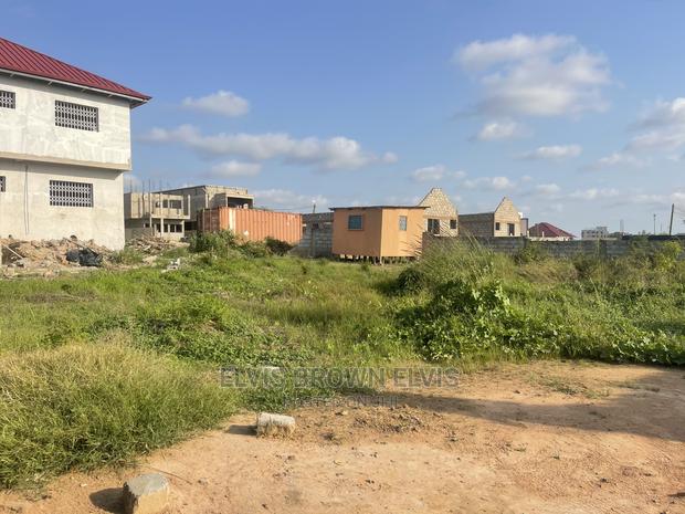 Do You Want to Buy a Title Land at Legon Hills Gud Location · Photo 3