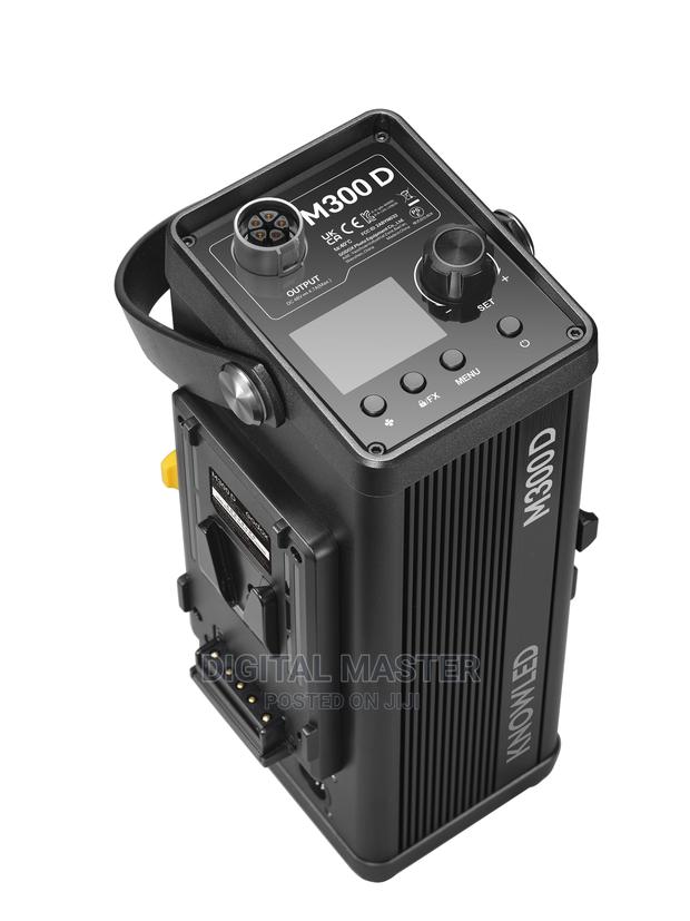 Godox Knowled M300D Daylight LED Video Light · Photo 4