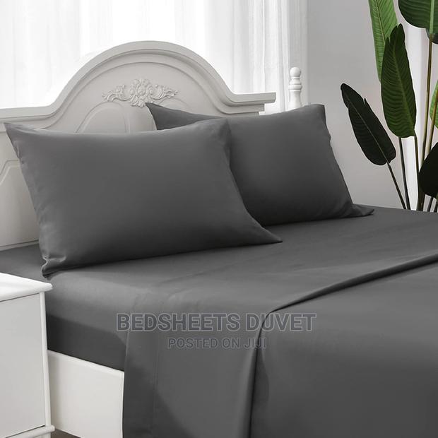 Gray Fitted Sheet · Photo 2