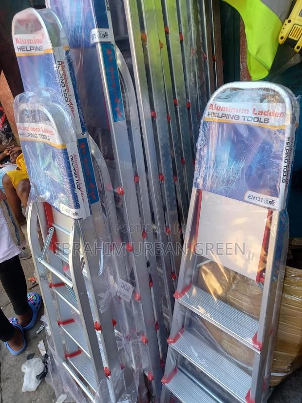 4 Steps Aluminum Ladder · Photo 2