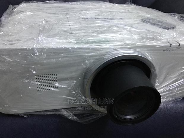 Panasonic Projector 6000lumens