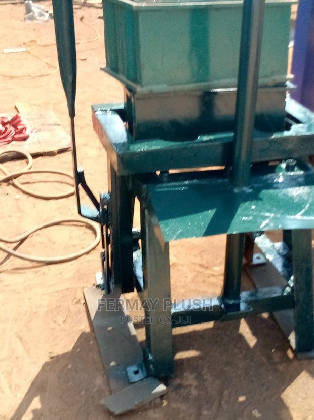 Pick Your Strong Block Machine · Photo 2