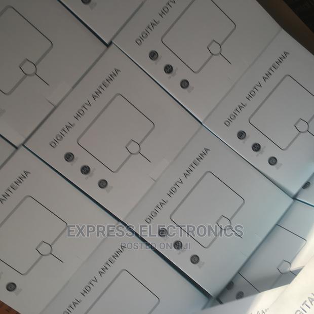 HDTV Indoor Digital Antenna · Photo 2