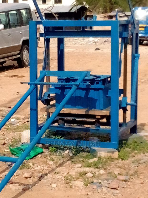 Order Your Block Factory Machine · Photo 2