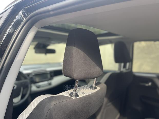 Toyota RAV4 XLE AWD (2.5L 4cyl 6A) 2017 Black