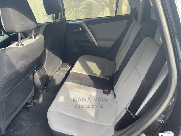 Toyota RAV4 XLE AWD (2.5L 4cyl 6A) 2017 Black