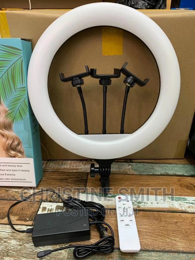 14 Inch Ring Light · Photo 4