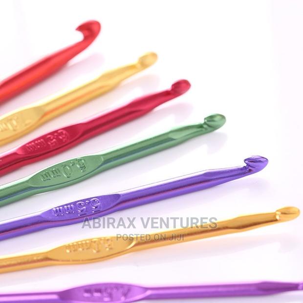 12 Pcs Aluminium Crochet Hook Set · Photo 4