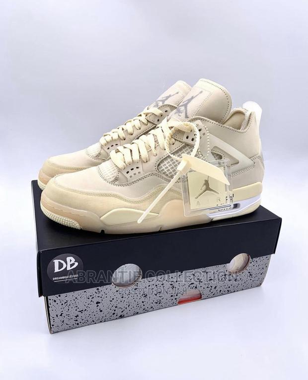 Nike Air Jordan Retro 4 Off White · Photo 4