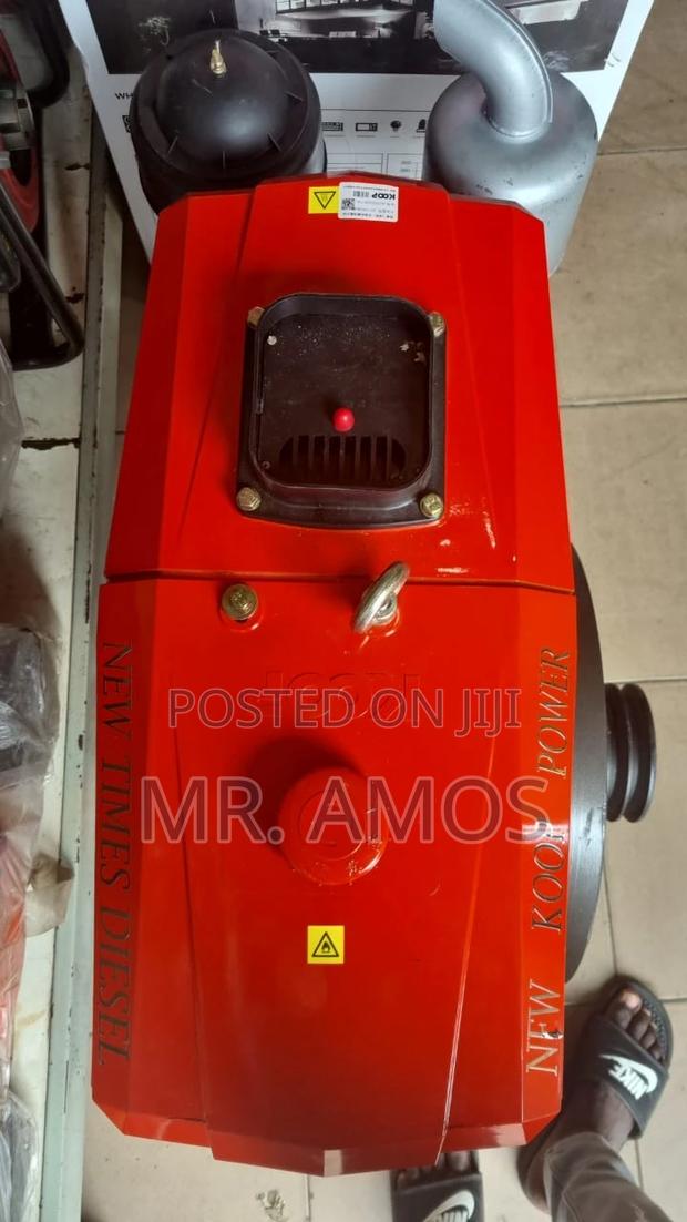 Zs1115 24HP Changfa Diesel Engine for Commercial Usage · Photo 4