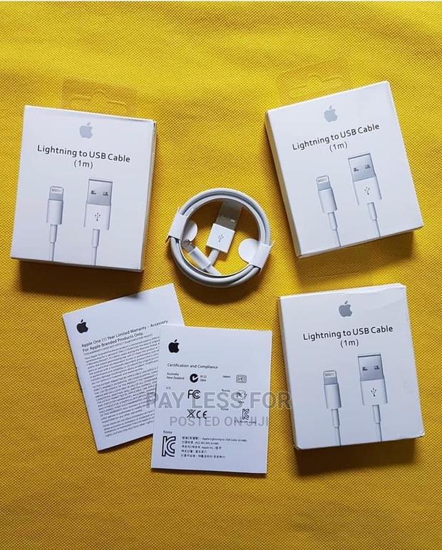 Apple Original Chargers · Photo 3