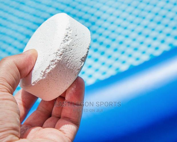 Swimming Pool Chlorine Tablet 200g X 10 · Photo 2