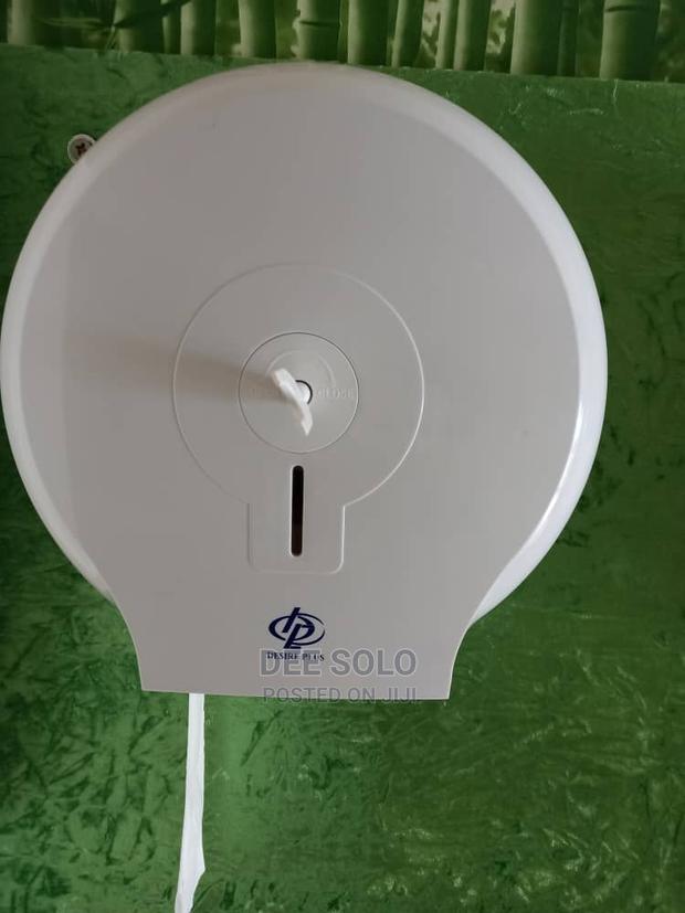 Jumbo T-Roll Dispenser · Photo 4
