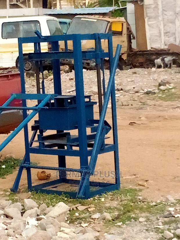 Enjoy Promotional Sales of Block Machines · Photo 4