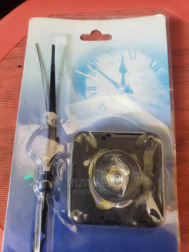 Wall Clock Engine · Photo 3