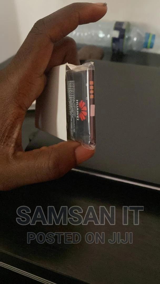 Huawei Wifi Replacement Battery (3000mah) photo 3
