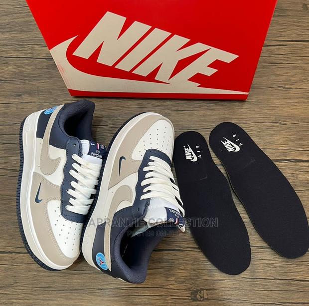 Nike America Air Force 1 Midnight Navy · Photo 4