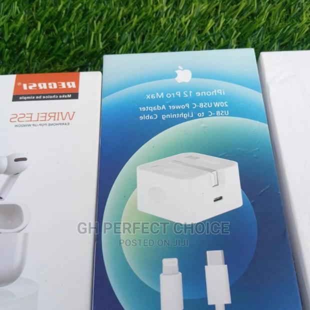 Type C High Q iPhone Charger · Photo 2