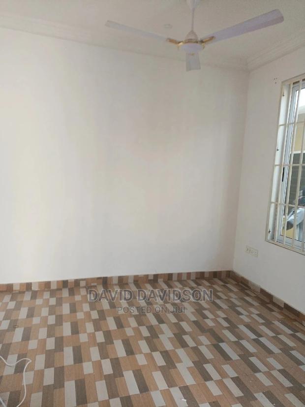 Mini Flat in Chamber And Hall, Tema Metropolitan for rent · Photo 2