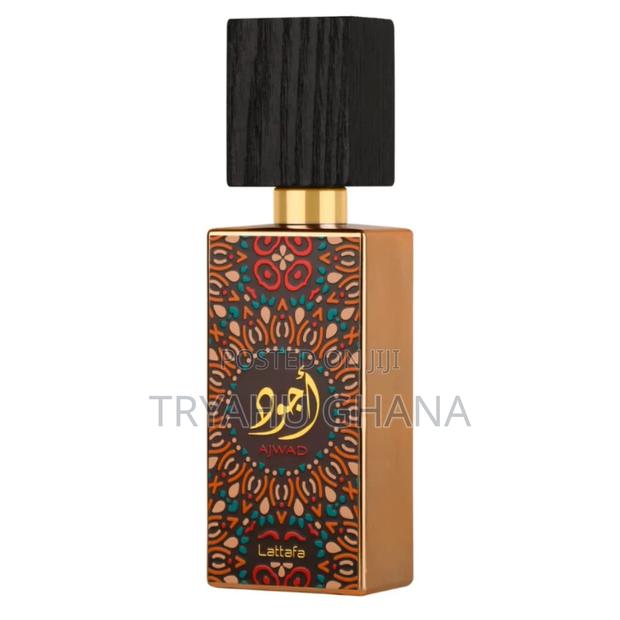 Shop Classic Ajwad Lattafa Perfume for Men and Women · Photo 3